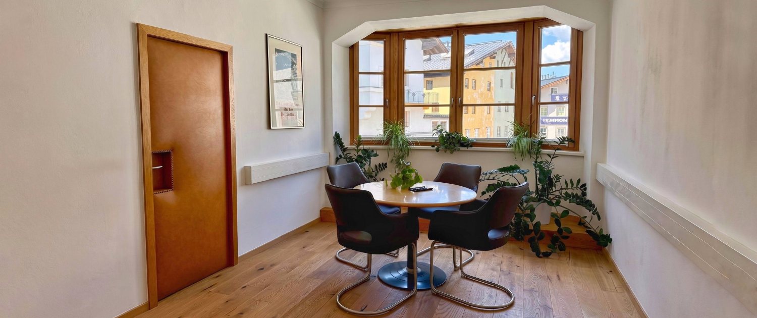 Besprechungsraum Besprechungsraum im Notariat Zimmeter in Kitzbühel